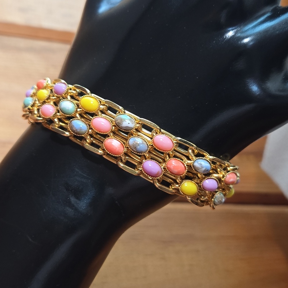 Pastel Bead Gold Tone Mesh Chain Bracelet